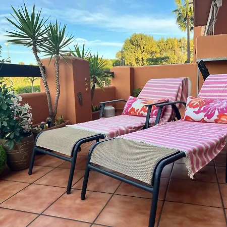 Stylish Costa Del Sol Golfer & Family Escape Apartment