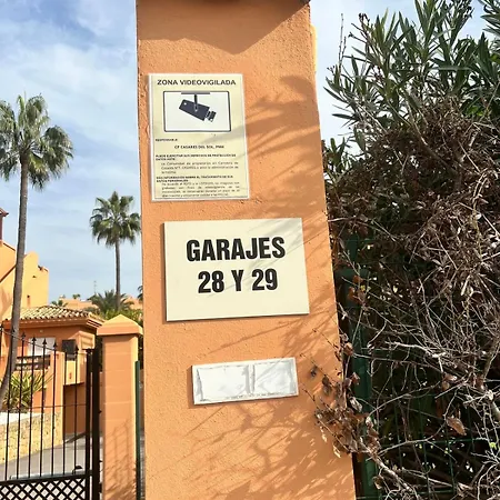 Stylish Costa Del Sol Golfer & Family Escape